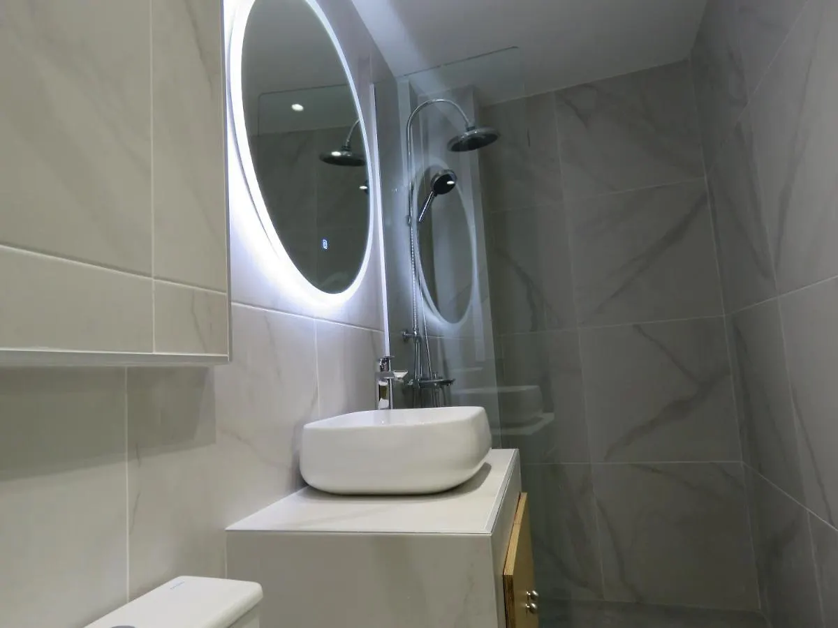 Eros Welcome Stay Downtown Studio - Explore Center By Foot - Close To Helexpo & University Thessaloniki Apartment