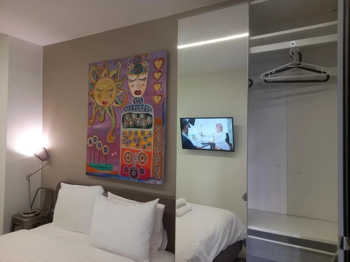 Eros Welcome Stay Downtown Studio - Explore Center By Foot - Close To Helexpo & University Thessaloniki 0*,