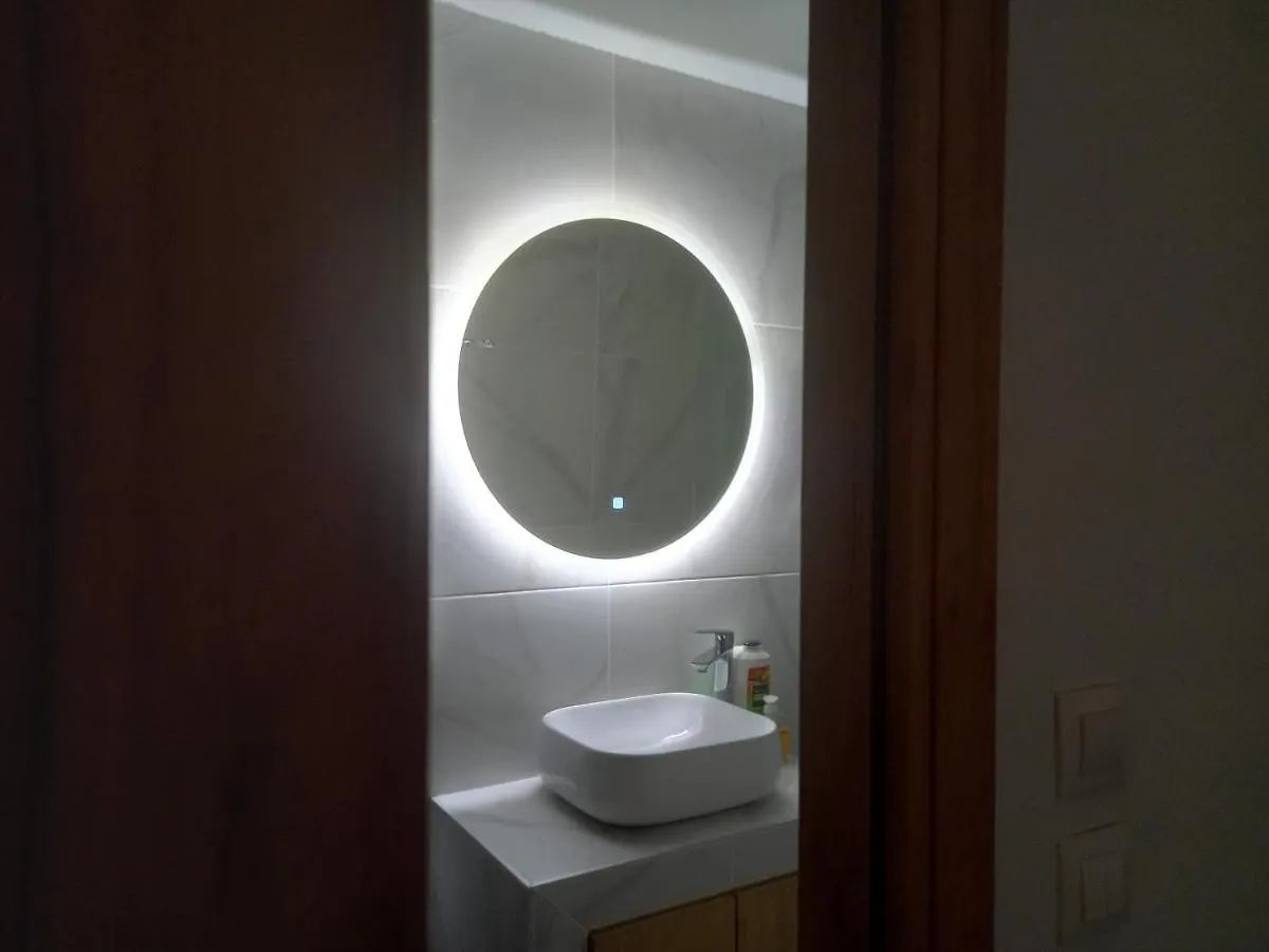 Eros Welcome Stay Downtown Studio - Explore Center By Foot - Close To Helexpo & University Thessaloniki Greece